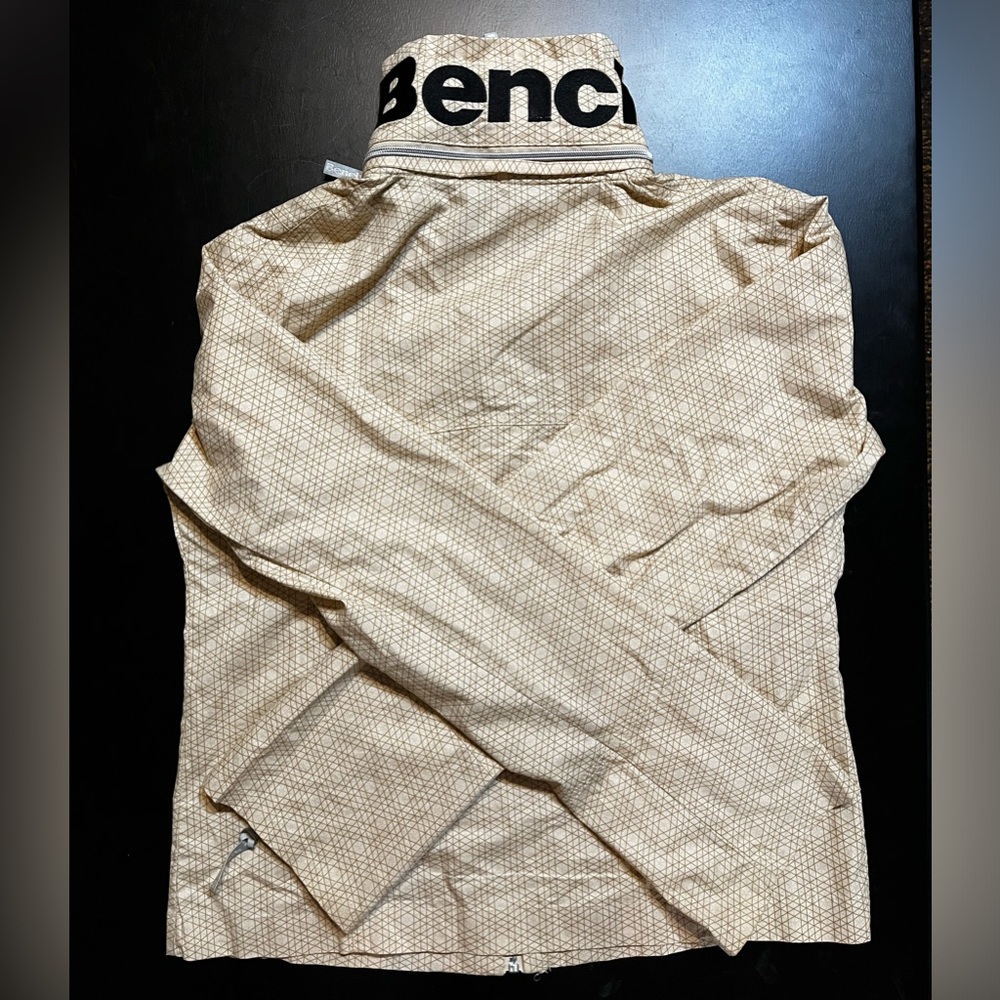 π2/$50 Bench Jacket - Picture 2 of 3